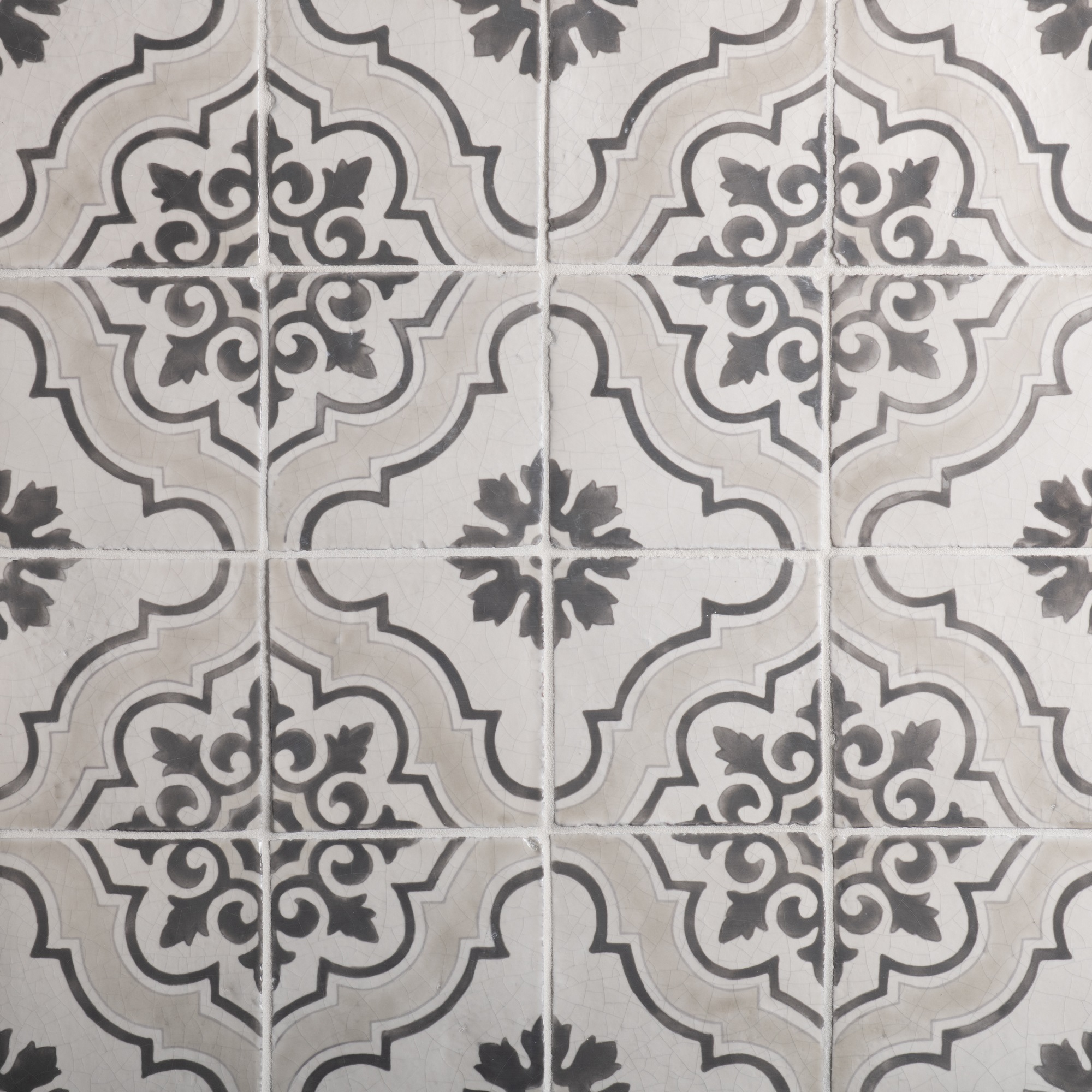 Majolica 6 X 6 Alcazar Cinza Antique Matte Crackle