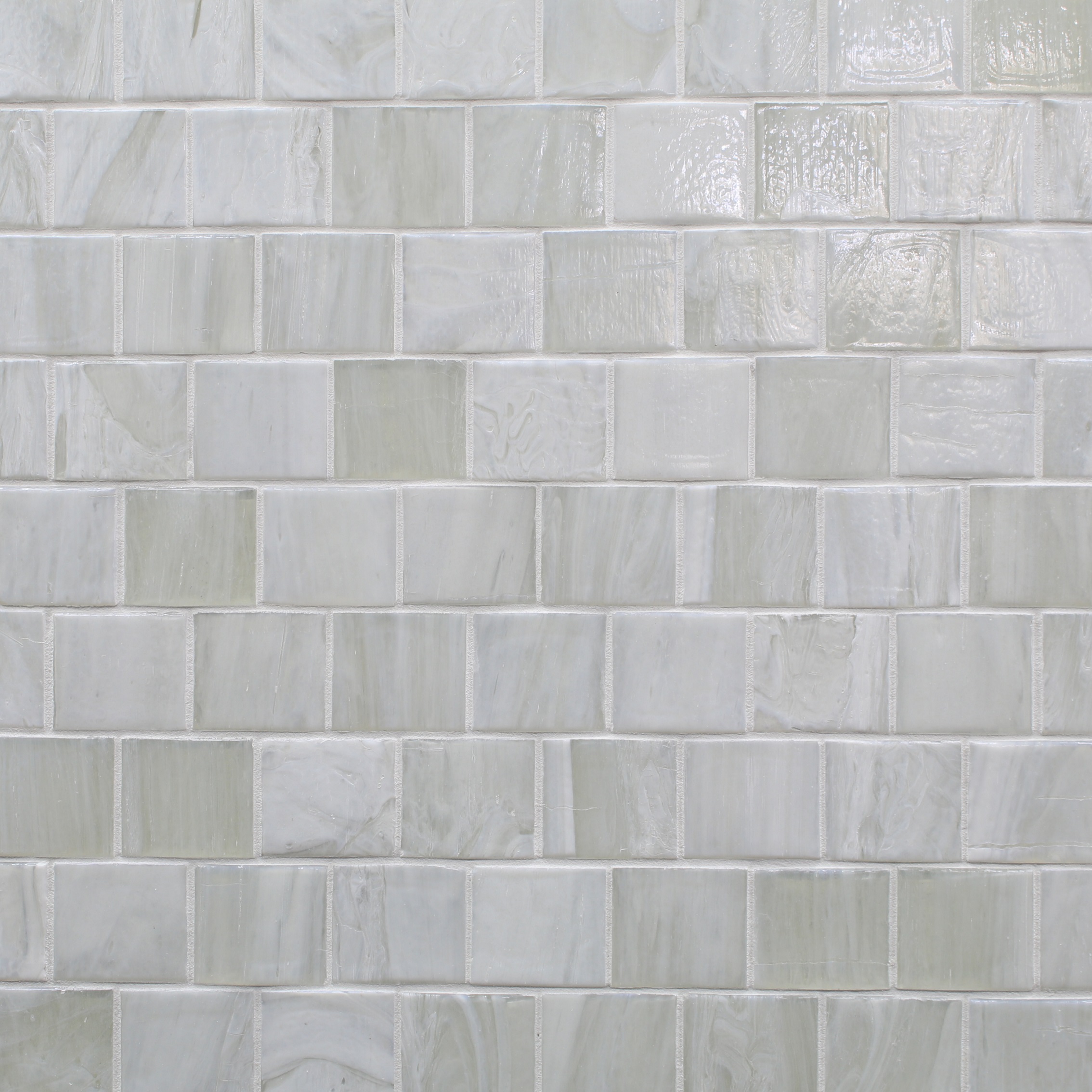 Shoreline 1-3/4 X 2 Mosaic Foam Pearl