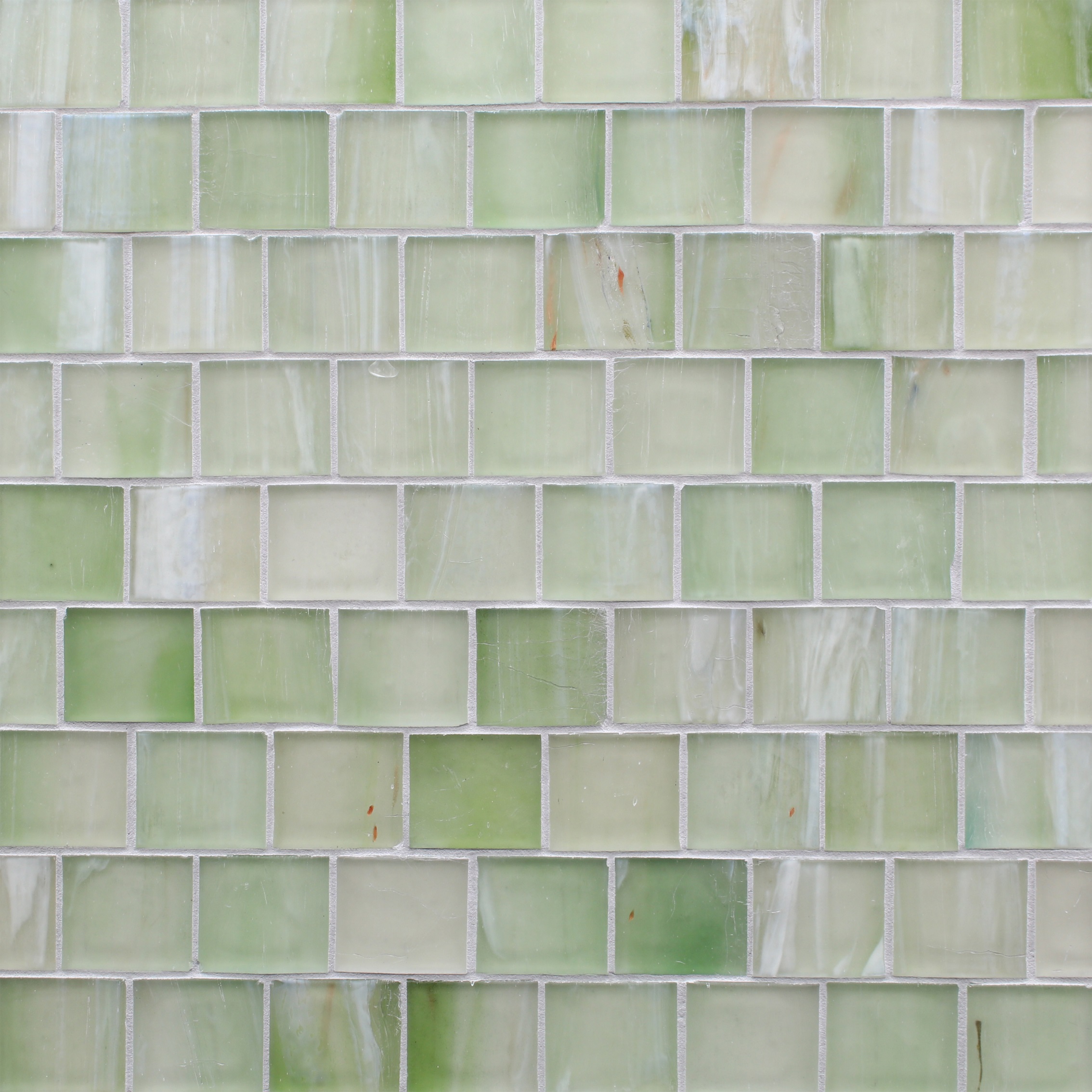 Shoreline 1-3/4 X 2 Mosaic Palm Silk